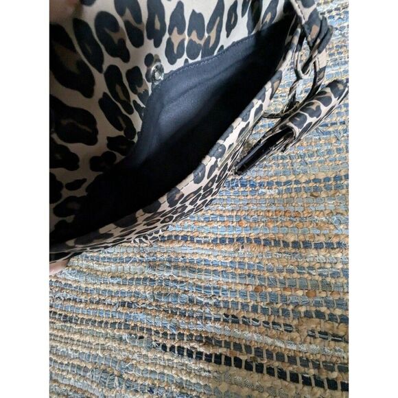 VTG Nine West Leopard Animal Print Bag With Flip Phone Holder Charm 11x13x3 Purs - Picture 8 of 11